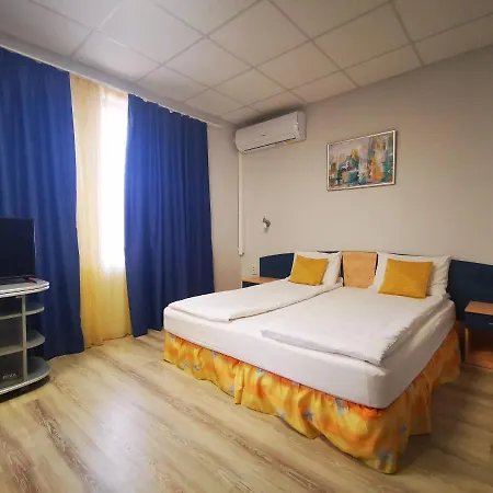 Hotel Хотел Адис Лом/Hotel Adis Лом